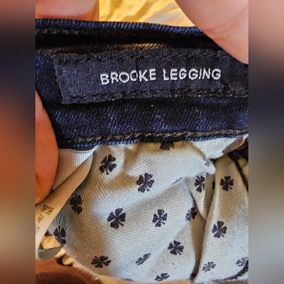 Lucky Brand Women's Blue Jeans - Picture 3 of 4